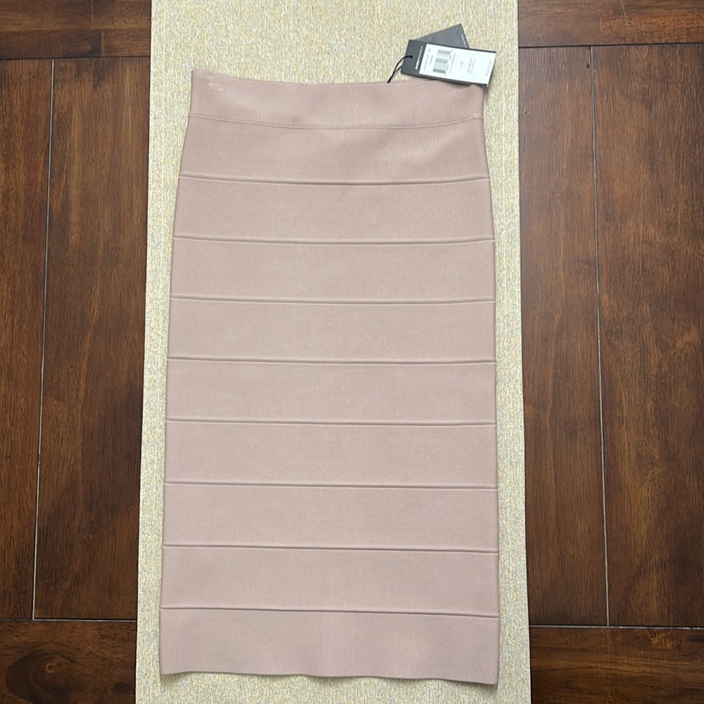 ❤️ BCBGMaxazria Leger Pencil skirt